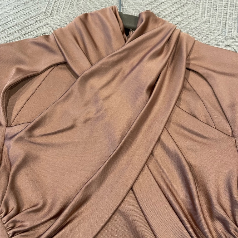 Elegant and classy spank top by Cushnie ET Ochs